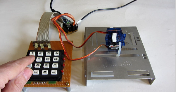 Two axes servo control demo